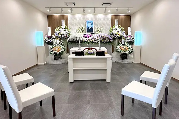 逝去からお見送りまでのステップ4のイメージ　ご葬儀施行